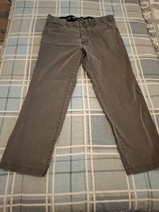 3 Pantalones clásicos hombre talla 48 gris