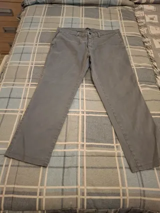 3 Pantalones clásicos hombre talla 48 gris