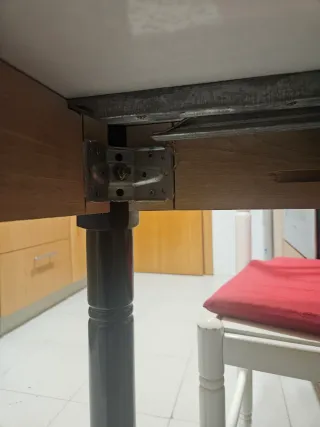 Mesa extensible de cocina y 4 sillas