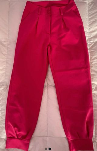 Pantalón rosa satinado talla M