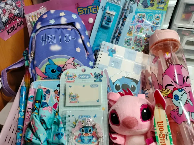 Lote de artículos de Stitch