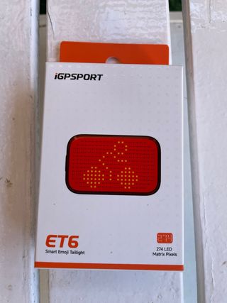 Luz trasera iGPSPORT ET6 Smart Emoji Taillight