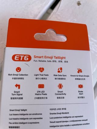 Luz trasera iGPSPORT ET6 Smart Emoji Taillight