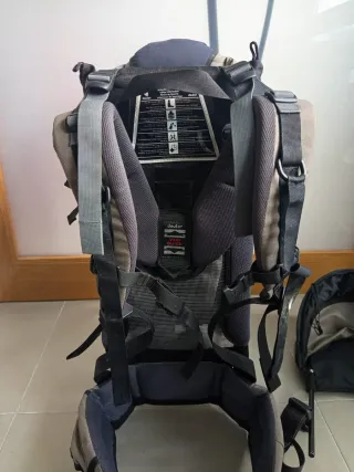 Mochila portabebés Deuter trekking