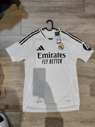 Camiseta Real Madrid Adidas Talla M sin estrenar