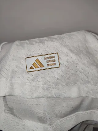 Camiseta Real Madrid Adidas Talla M sin estrenar