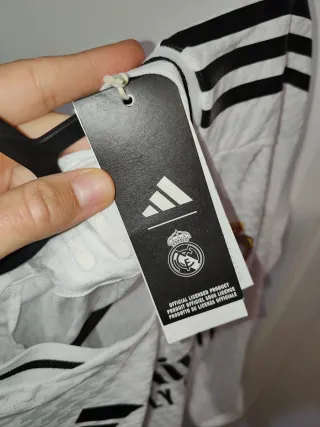 Camiseta Real Madrid Adidas Talla M sin estrenar