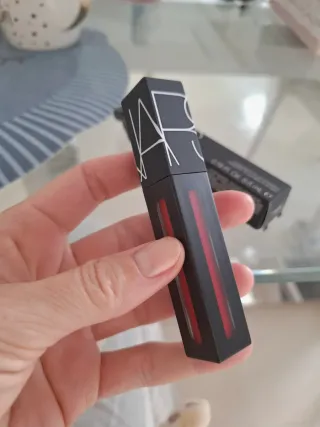 Pintalabios NARS Powermatte Lip Pigment Rojo