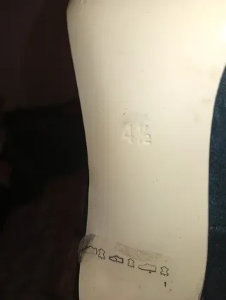 SOLO ENVÍOS. Zapatos Peter Kaiser Negros (38-39)