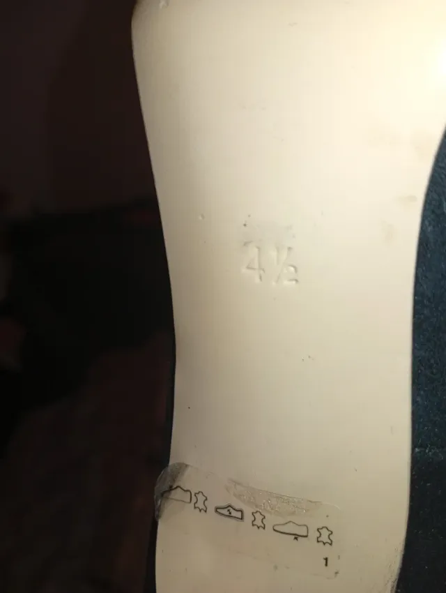 SOLO ENVÍOS. Zapatos Peter Kaiser Negros (38-39)