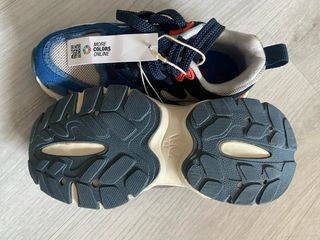 Zapatillas deportivas Zara niño/niña talla 29