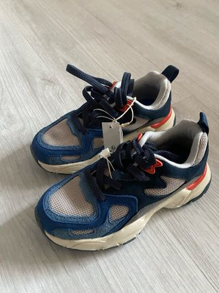 Zapatillas deportivas Zara niño/niña talla 29