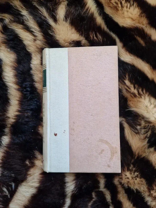 Libro vintage Teatro Español 1949-1950