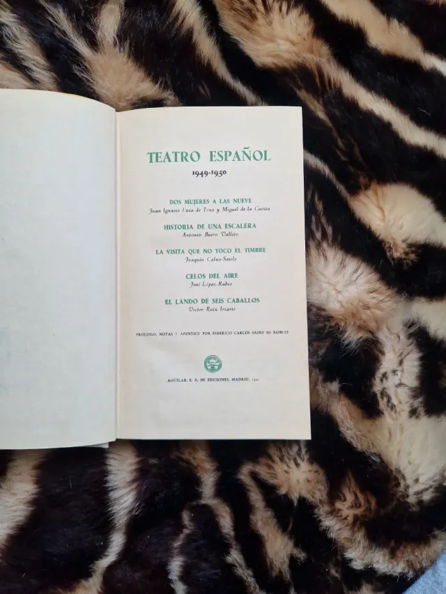 Libro vintage Teatro Español 1949-1950