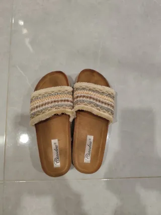 Sandali zoccoli ciabatte pantofole