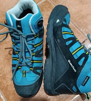 Botas de monte niño azul número 34