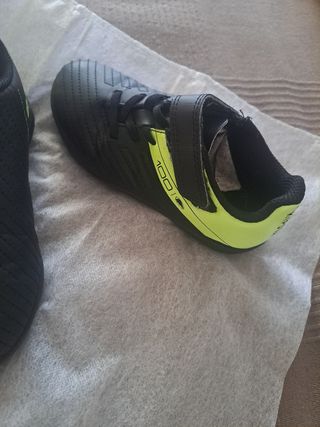 Botas de fútbol Kipsta Talla 29 niño