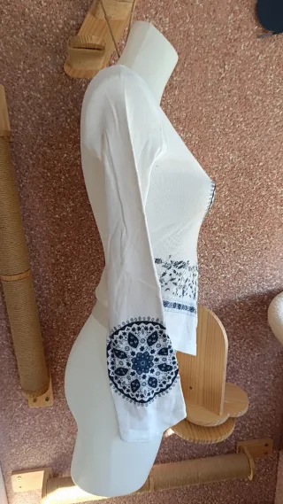 Camiseta manga larga mujer estampada