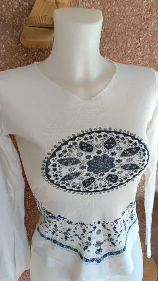 Camiseta manga larga mujer estampada