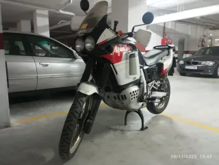 Honda África Twin 750