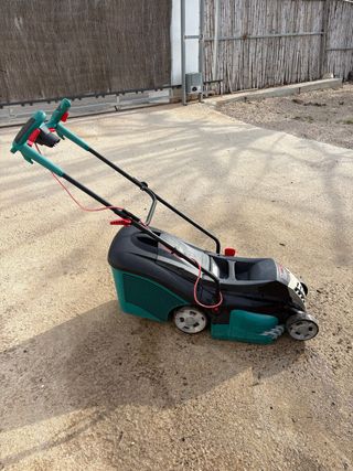 Cortacésped Eléctrico Bosch Rotak 37S