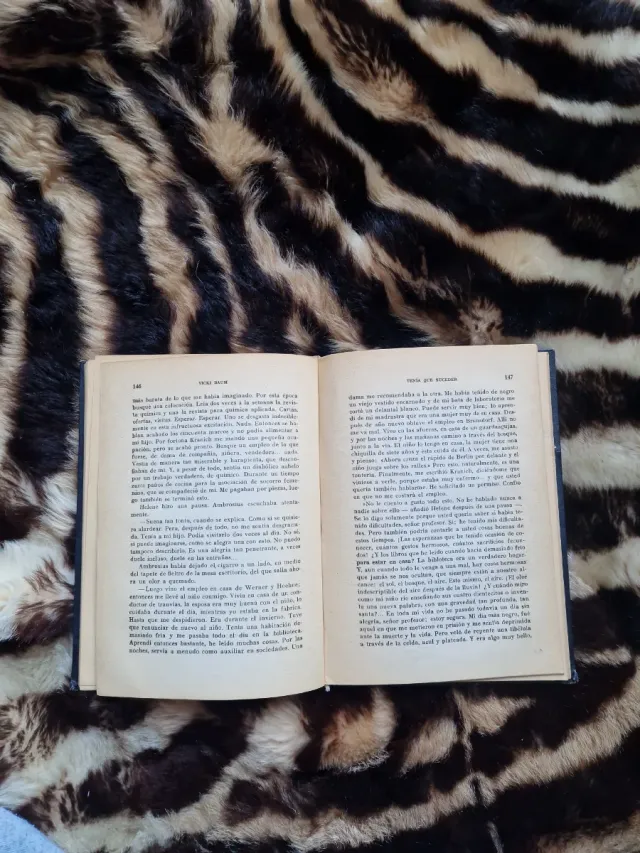 Libro vintage Tenía Que Suceder de Vicki Baum