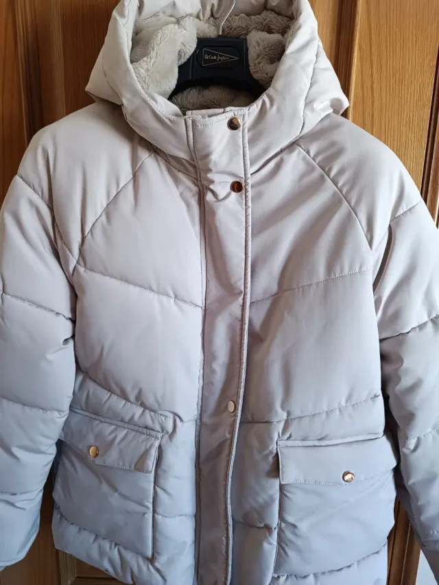 Abrigo acolchado beige