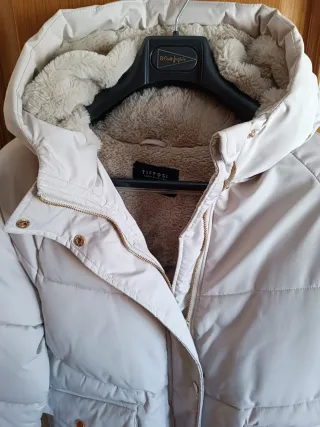 Abrigo acolchado beige