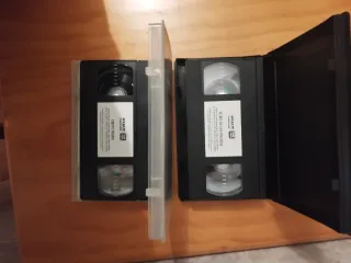 2 Cintas VHS: Cristo Negro y El Rey de las Finanza