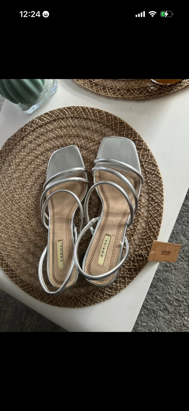 Sandalias Corina Plateadas