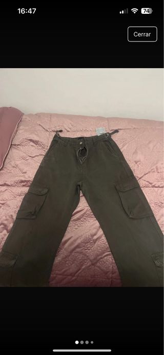 Pantalón cargo Stradivarius