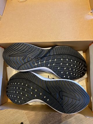 Nike Zoom X Deportivas Negras y Blancas