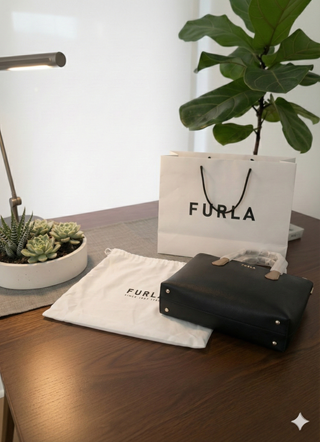 Furla Gilda Tote en excelente estado