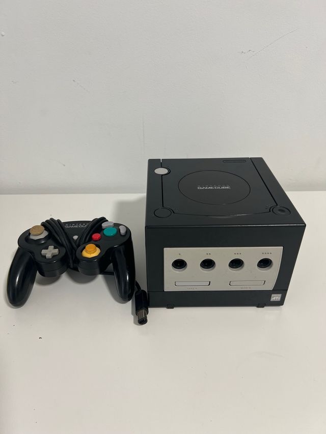 Nintendo GAMECUBE Negra + Mando + cables