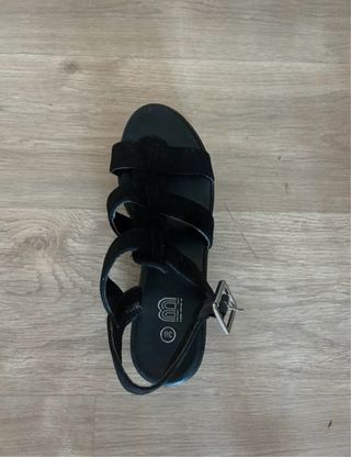 Sandalias altas negras