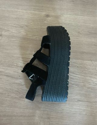 Sandalias altas negras