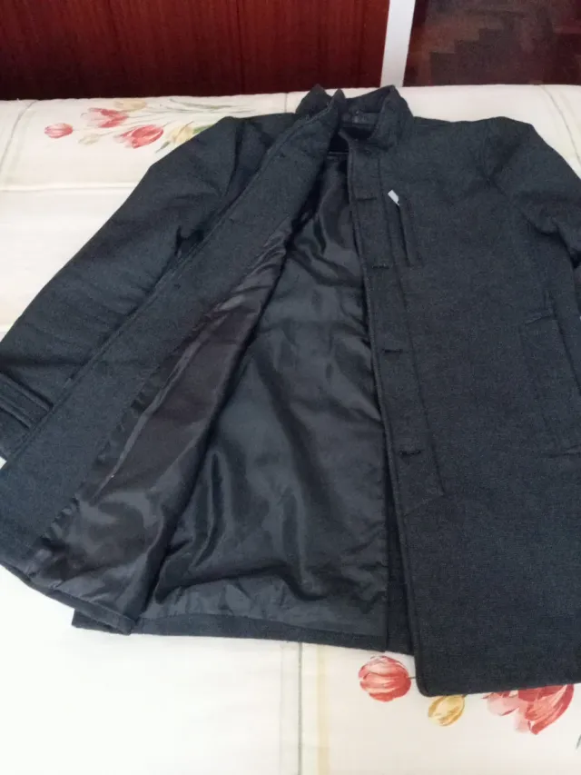 Abrigo hombre negro