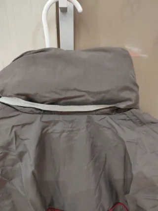 Chaqueta Quechua Talla L Gris/Roja