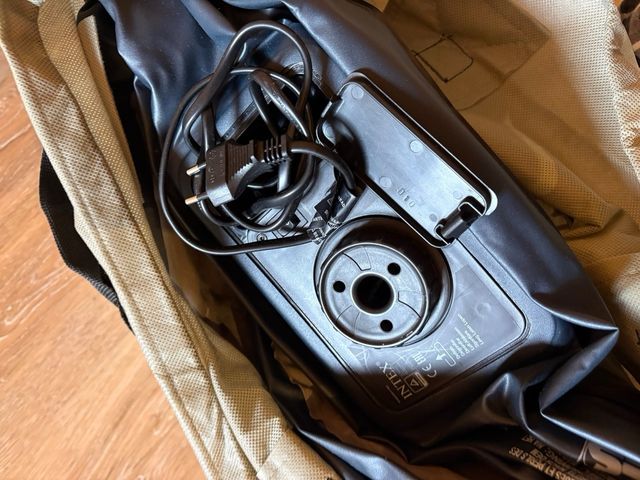 Materassino gonfiabile Intex doppio con pompa + cuscino