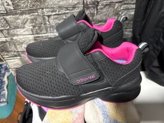 Zapatillas deportivas Ortho+fest negras y rosas