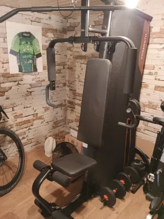 Máquina de gimnasio multifunción