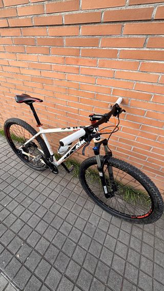 Bicicleta KTM 29” MTB