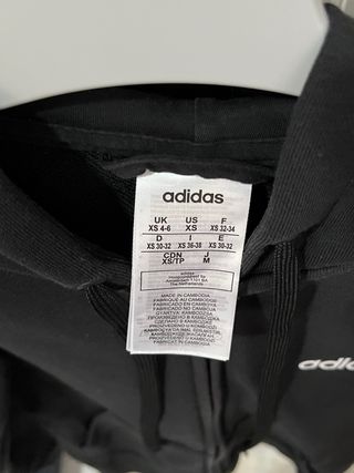 Chaqueta Adidas con cremallera y capucha