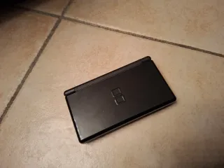 Nintendo DS Lite Nera + 9 giochi