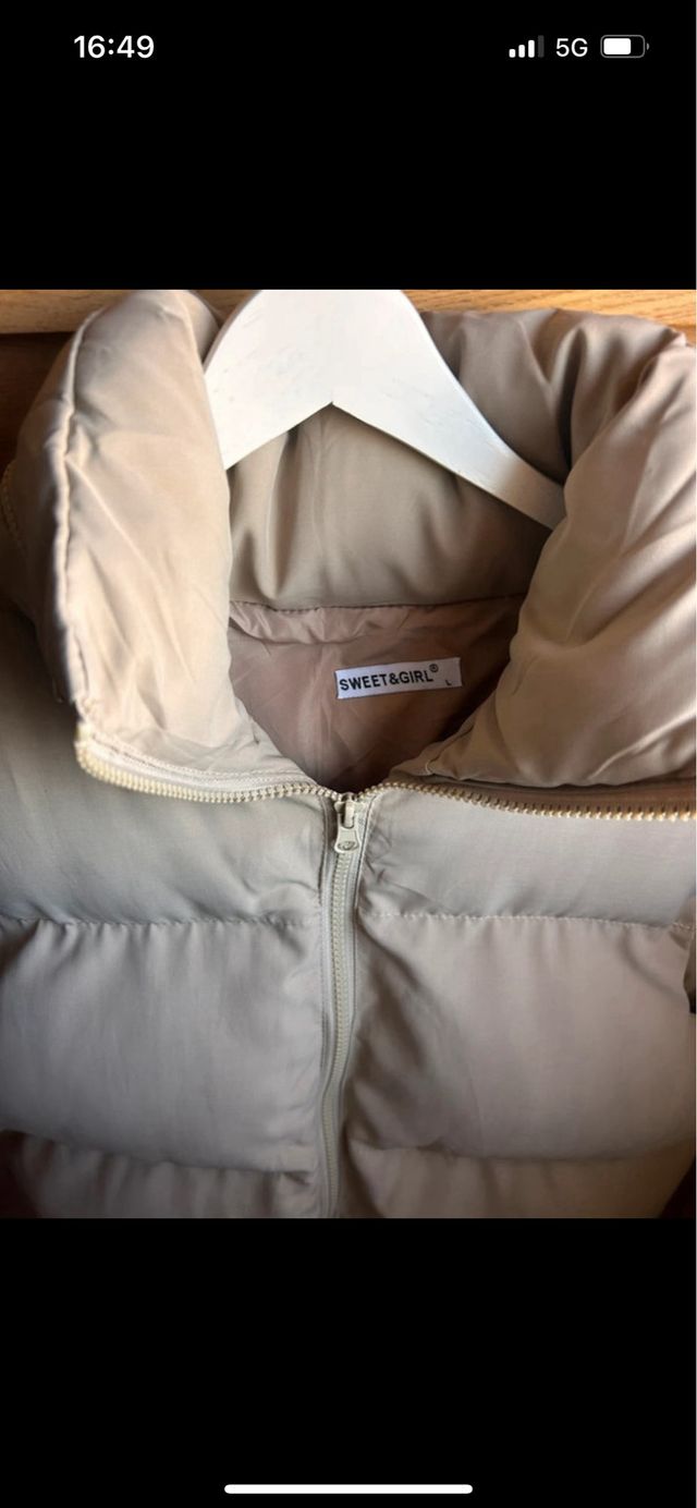 Chaleco acolchado beige mujer