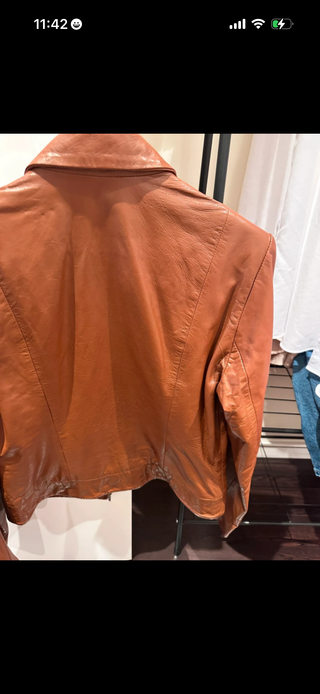 Cazadora de piel Zara