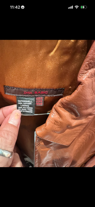 Cazadora de piel Zara