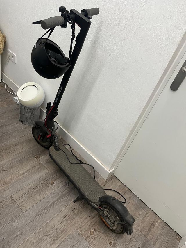 Patinete Eléctrico Xiaomi 4 DGT