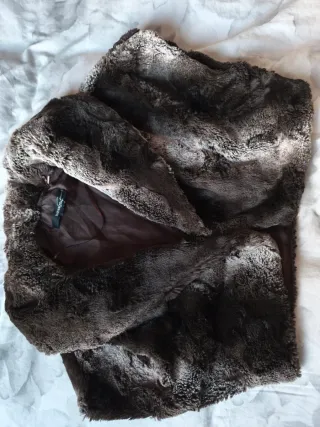 Bolero pelo marrón y gris