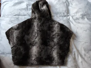 Bolero pelo marrón y gris